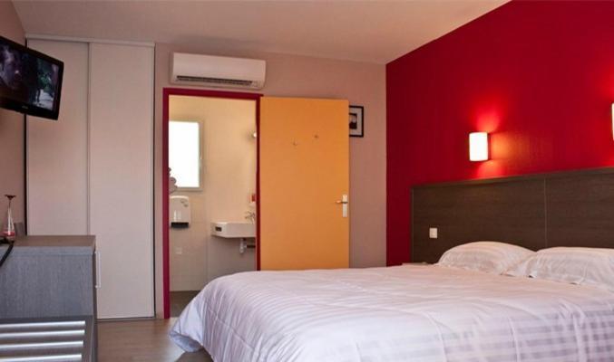 Hotel Cantal Cottages Saint-Georges  Phòng bức ảnh