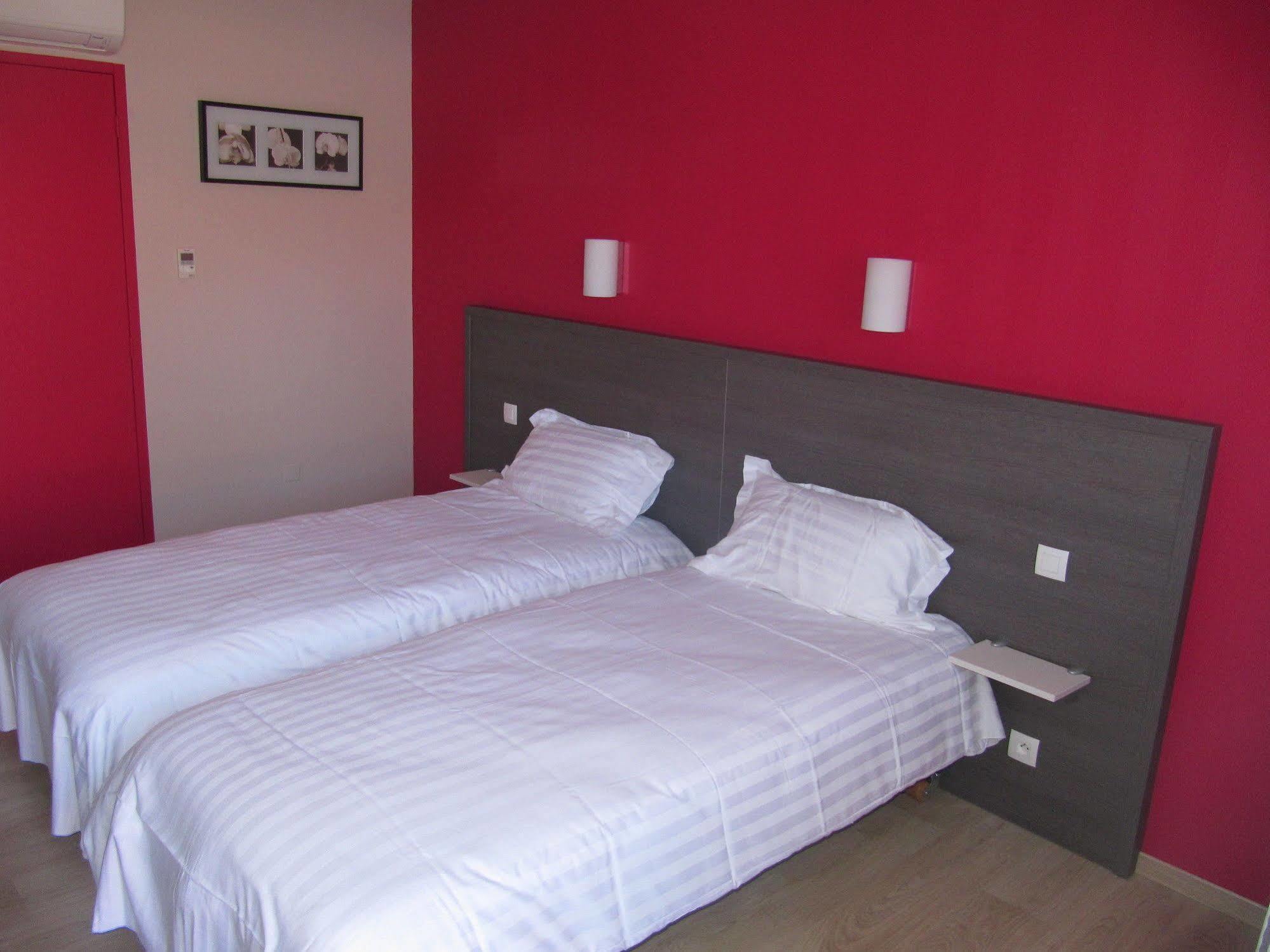 Hotel Cantal Cottages Saint-Georges  Ngoại thất bức ảnh